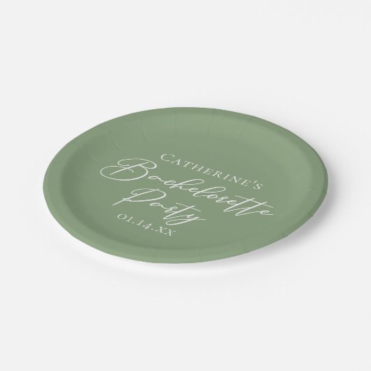 Chic Sage Green Bachelorette Party Personalized Pappteller (Schrägansicht)