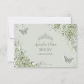 Chic Sage Green Floral Silver Quinceañera Princess RSVP Karte (Rückseite)