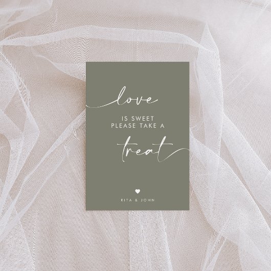 Chic Sage Green Liebe ist ein süßes Bonbon-Hochzei Poster