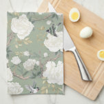 Chic Sage Green White Chinoiserie Florenz Geschirrtuch<br><div class="desc">Schönes chinoiserie-inspiriertes Design mit weichen,  weißgepflückten Blume aus Elfenbein und elegantem Set vor luxuriösem,  schlängelgrünem Hintergrund</div>