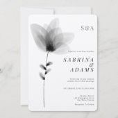Chic Schwarz-weiß florales Foto Mit Monogramm Hoch Einladung (Vorderseite)