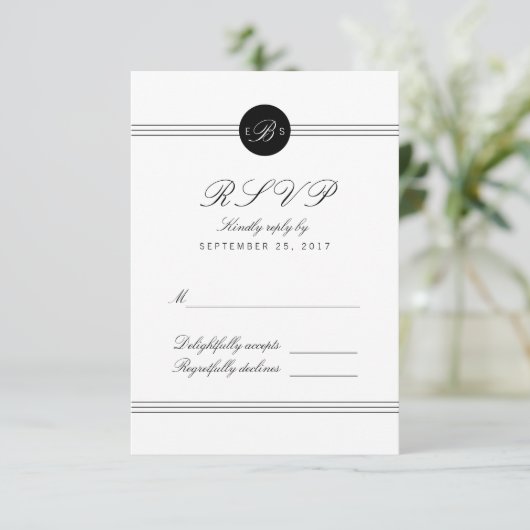 Chic Schwarz-weiß Monogram Response RSVP Card Karte (Stehend Vorderseite)