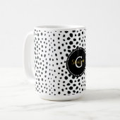 Chic Schwarz-weißes Cheetahdruck-Mustermonogramm Tasse (Vorderseite Links)