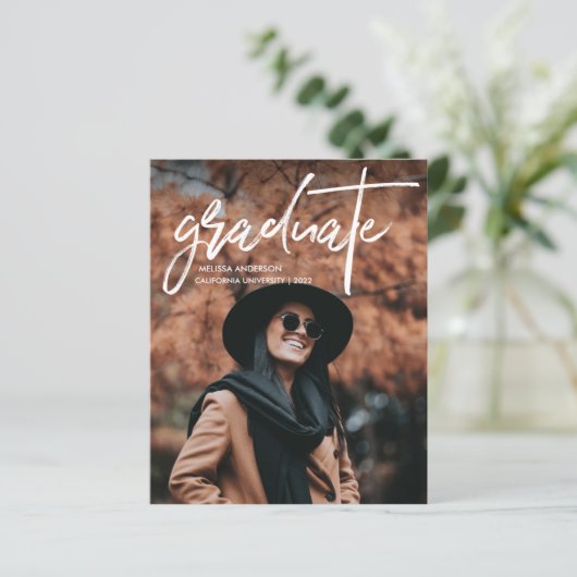 Chic Script 2 Foto Abschluss Ankündigung (Stehend Vorderseite)