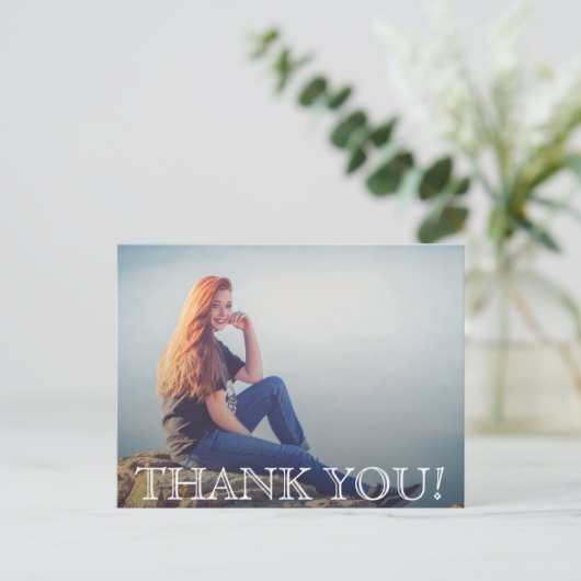 Chic Script Abschluss Foto Vielen Dank Postkarte (Stehend Vorderseite)