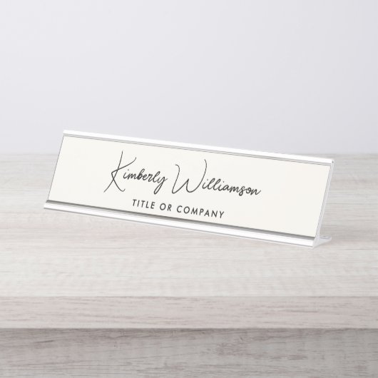 Chic Script Beruflich Cream Schreibtischnamensplakette (Vorderseite )
