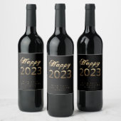 Chic Script Black and Gold Happy New Year 2023 Weinetikett (Flaschen)