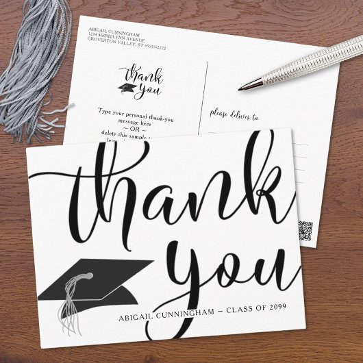 Chic Script Black and White Abschluss Vielen Dank Postkarte