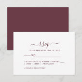Chic Script Burgundy Minimal Wedding RSVP Karte (Vorne/Hinten)