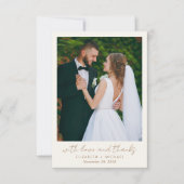 Chic Script Foto Cream Gold Wedding Dankeskarte (Vorderseite)