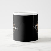 Chic Script Gold Monogram Black Personalisiert Jumbo-Tasse (Vorderseite)