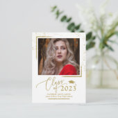 Chic Script Grad Ankündigung Festive Gold Glitzer Postkarte (Stehend Vorderseite)