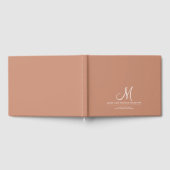 Chic Script Initial Wedding Monogram Clay Gästebuch (Voll)