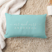 Chic Script Mr. Bright Blue Newlywed Monogram Lendenkissen (Decke)