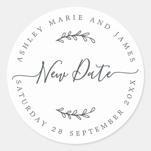 Chic Script New Date Postponed Wedding Label Runder Aufkleber (Vorderseite)