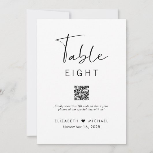 Chic Script QR Code Wedding Reception Tischnummer (Vorderseite)