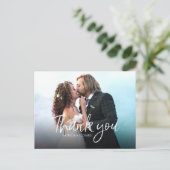 Chic Script Simple elegante Hochzeit Danke Foto Postkarte (Stehend Vorderseite)