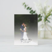 Chic Script Wedding Foto Vielen Dank Ankündigungspostkarte (Stehend Vorderseite)