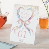 Chic She zähmt das knotenrosa Brautparty Sockelschild (In Situ)