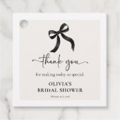 Chic She's The Knot Black Bow Brautparty Geschenkanhänger (Vorderseite)