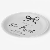 Chic She's The Knot Black Bow Brautparty Pappteller (Schrägansicht)