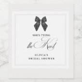 Chic 'She's The Knot Black Bow Brautparty Weinetikett (Einzelnes Label)