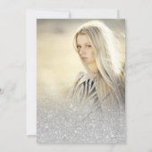 Chic Silber Glitzer Drehbuch Metallic Quinceanera Einladung (Rückseite)