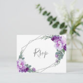 Chic Silver Lila Floral Eucalyptus Wedding RSVP Postkarte (Stehend Vorderseite)