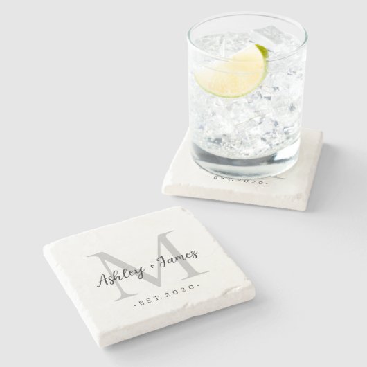 Chic Silver Monogram Script-Namen Hochzeitdatum Steinuntersetzer (Seitenansicht)