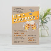 Chic Simple Cheers & Beers Ein überraschendes Part Einladung (Stehend Vorderseite)