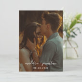 Chic Simple Elegant Script Black Foto Wedding Einladung (Stehend Vorderseite)