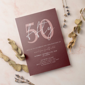 Chic Simple Minimalistisch Burgundy 50. Geburtstag Einladung
