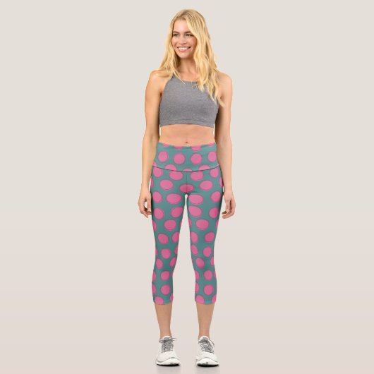 Chic Slate Gray Polka Dot Pattern Yoga Capri Leggings (Vorderseite)