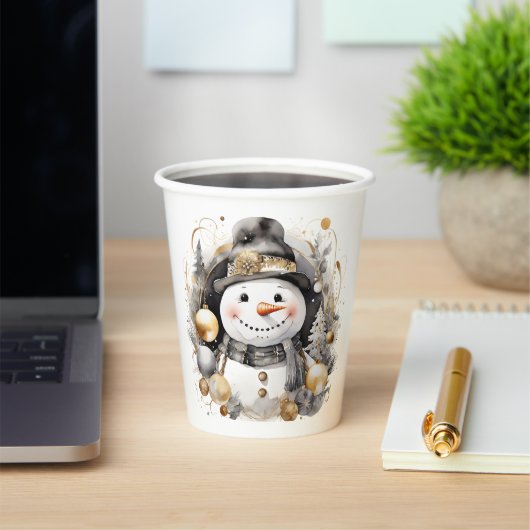 Chic Snowman: Black and Gold Holiday Charm Pappbecher (InSitu)