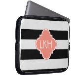Chic Strip & Three Monogram Laptopschutzhülle (Vorne Rechts)