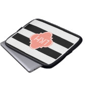 Chic Strip & Three Monogram Laptopschutzhülle (Vorne Knopf)