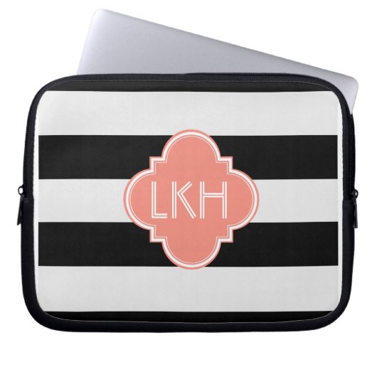 Chic Strip & Three Monogram Laptopschutzhülle (Vorderseite)