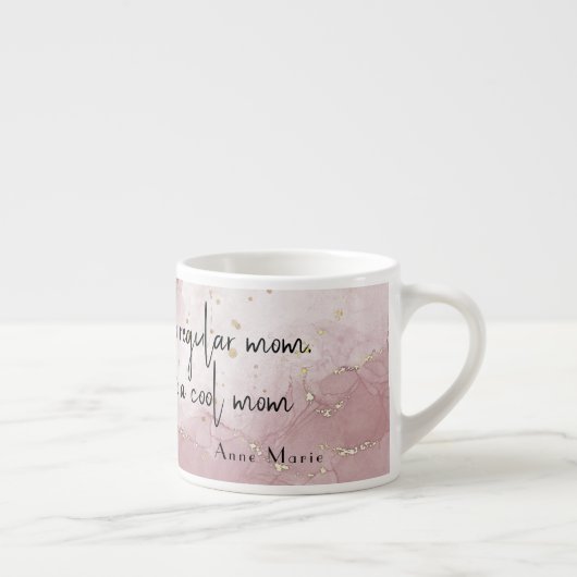 Chic Stylish Lady | Personalisierte Mama aus rosa Espressotasse (Rechts)