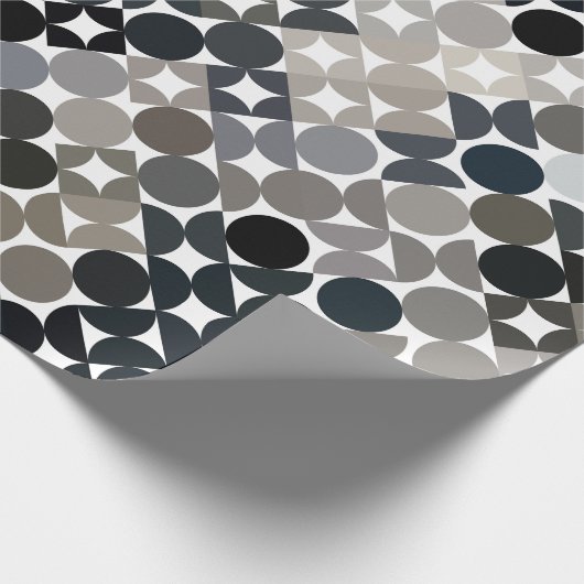 Chic Taupe Beige Grau Schwarz Braun Circles Muster Geschenkpapier (Ecke)