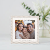 Chic Taupe & White Snowflake Foto Weihnachtskarte Karte (Stehend Vorderseite)