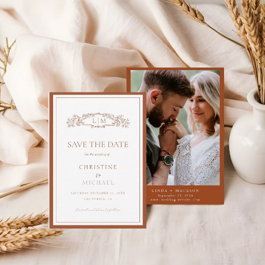 Chic Terracotta botanisches Wappen Monogramm Hochz Save The Date