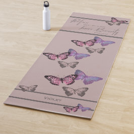 Chic-Typografie u. Schmetterlings-Muster - Yogamatte