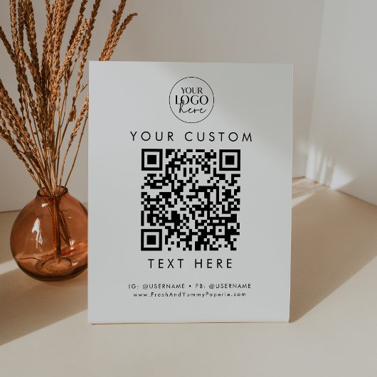 Chic Typografy Business Logo Custom QR Code Sockelschild