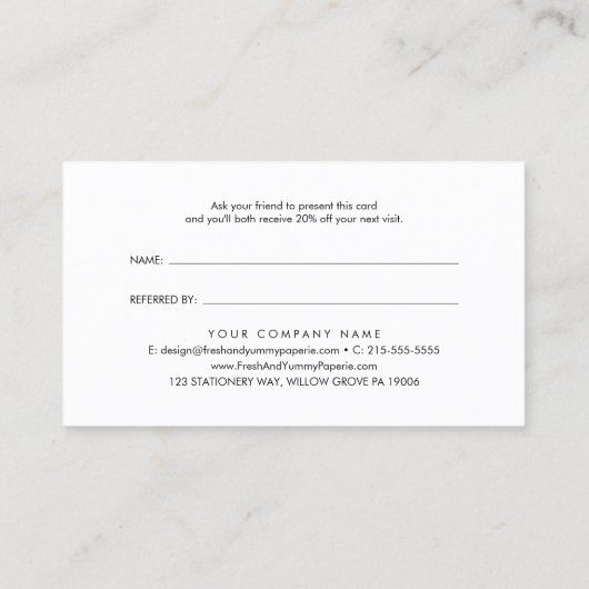 Chic Typografy Refer a Friend Empfehlungskarte (Rückseite)