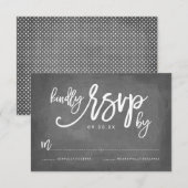 Chic Typography Chalkboard Wedding RSVP Karte (Vorne/Hinten)