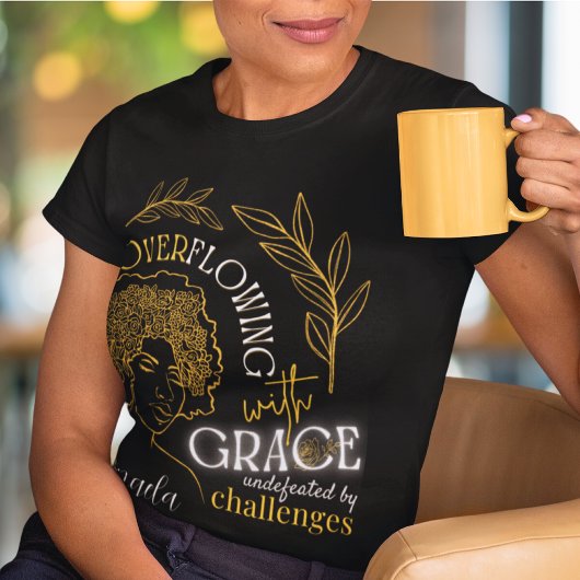 Chic Überfließend mit Grace blühende Afro Haare T-Shirt