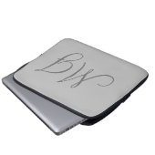 Chic Unique Monogram Gray Classic Laptopschutzhülle (Vorne Knopf)