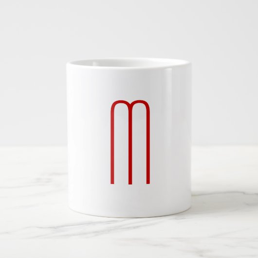 Chic Unique Monogram Red White Schlicht Simple Jumbo-Tasse (Vorderseite)