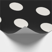 Chic Vanilla Polka Dots Pattern auf Schwarze Hochz Geschenkpapier (Ecke)
