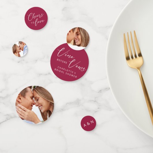 Chic Vino Before Vows Burgundy Foto Initialen Konfetti (Gruppe)